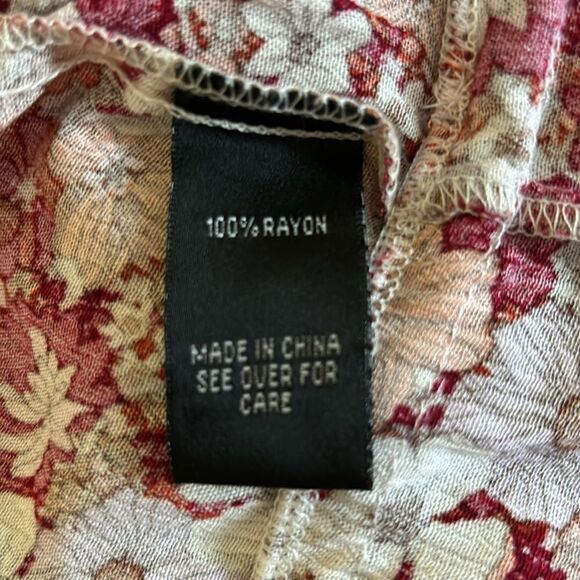 NWOT AGB floral print top, M - Picture 7 of 7